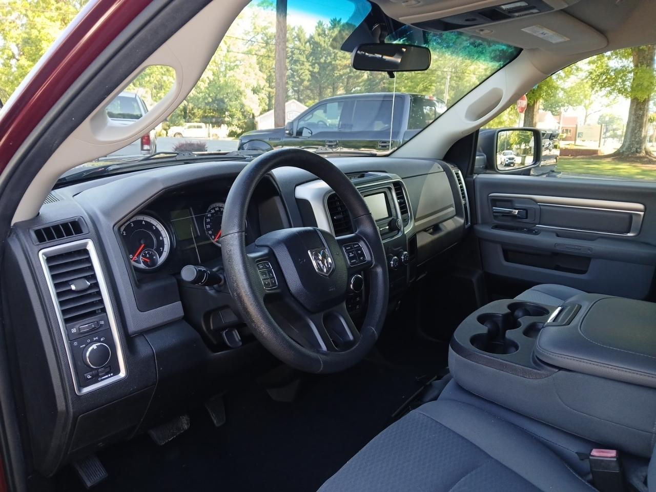 RAM 1500 Classic Tradesman Crew Cab LWB 4WD 2020