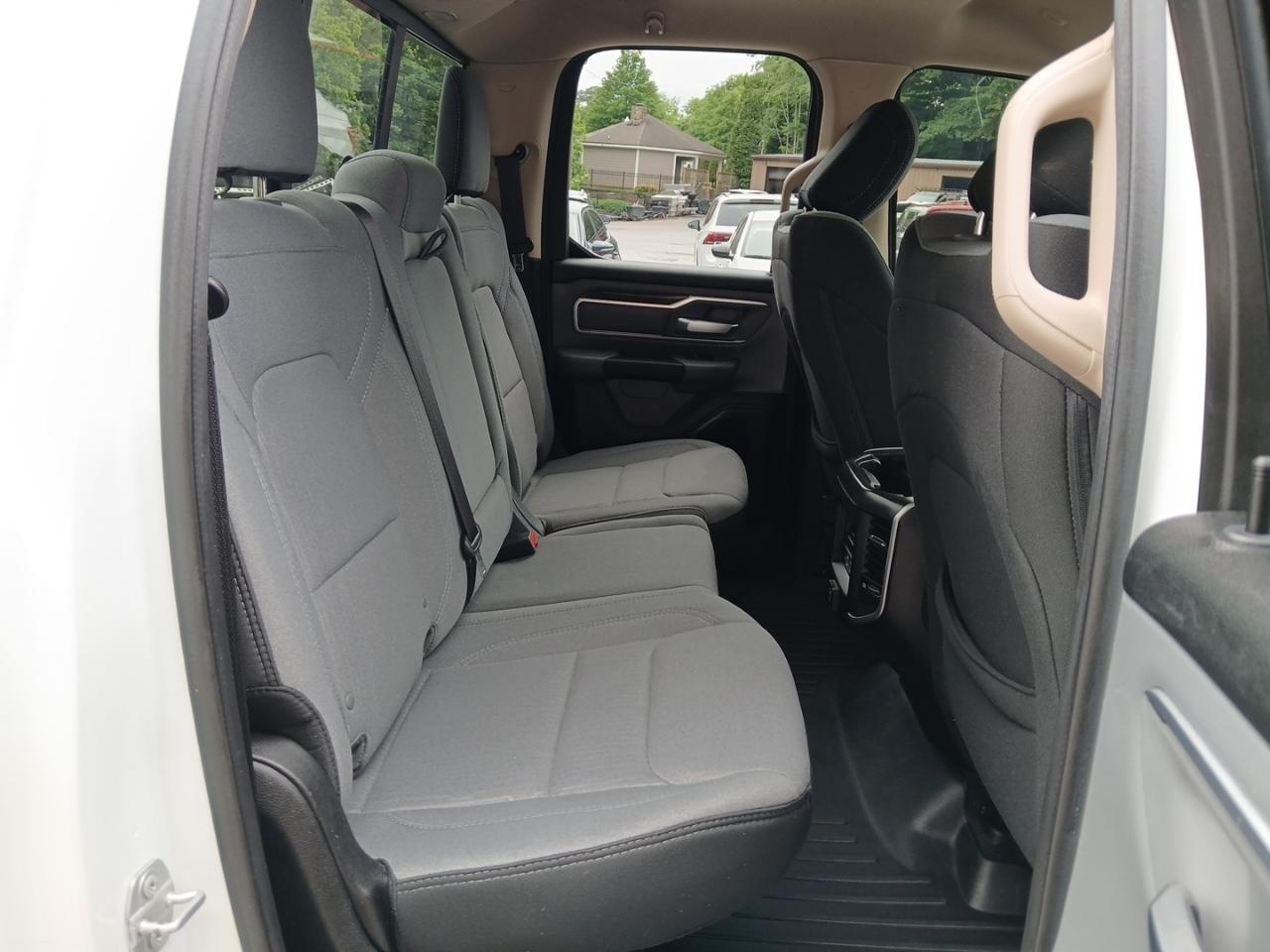 RAM 1500 Big Horn Quad Cab 2WD 2019