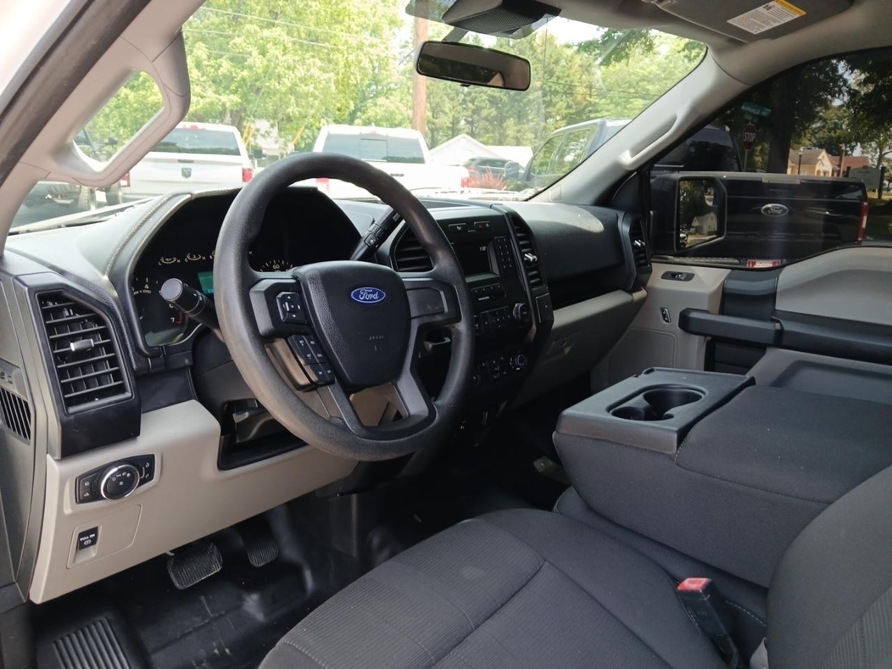 Ford F-150 2WD Reg Cab 141" XL 2019