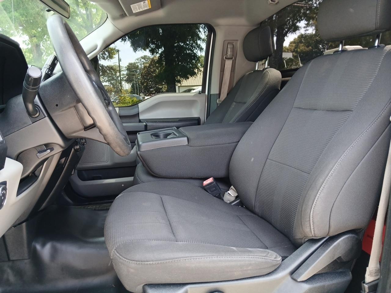 Ford F-150 2WD Reg Cab 141" XL 2019
