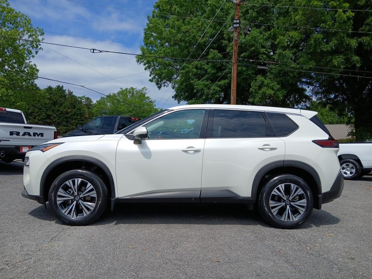 Nissan Rogue SV 2021