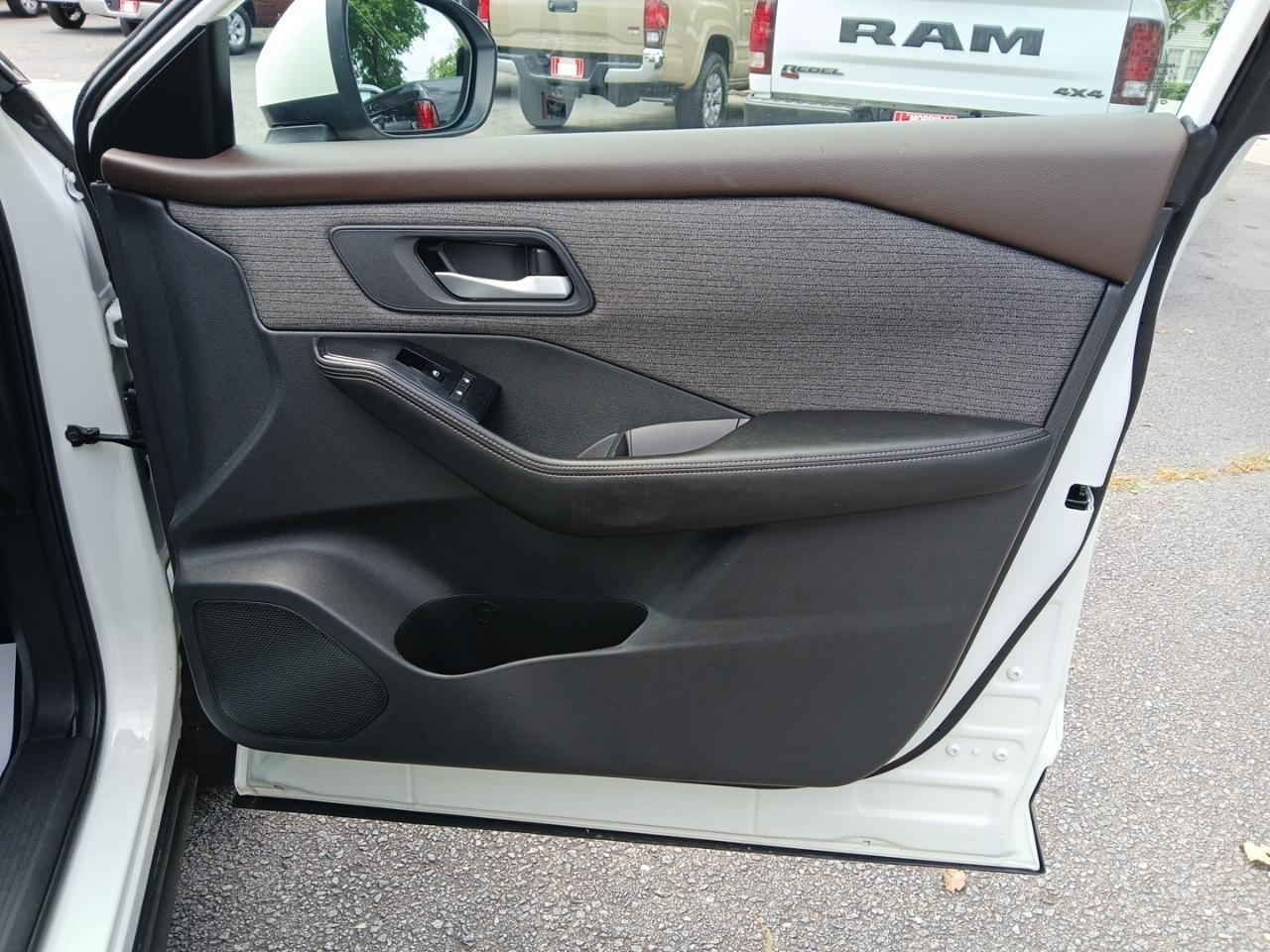 Nissan Rogue SV 2021