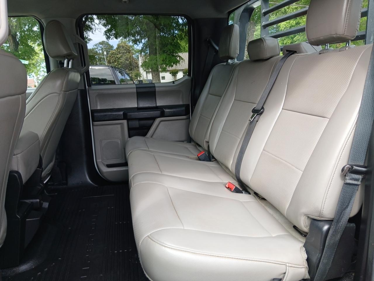 Ford F-450 SD Crew Cab DRW 4WD 2021