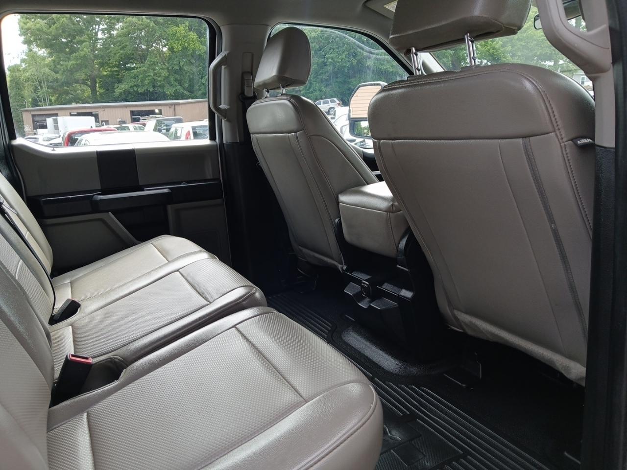 Ford F-450 SD Crew Cab DRW 4WD 2021