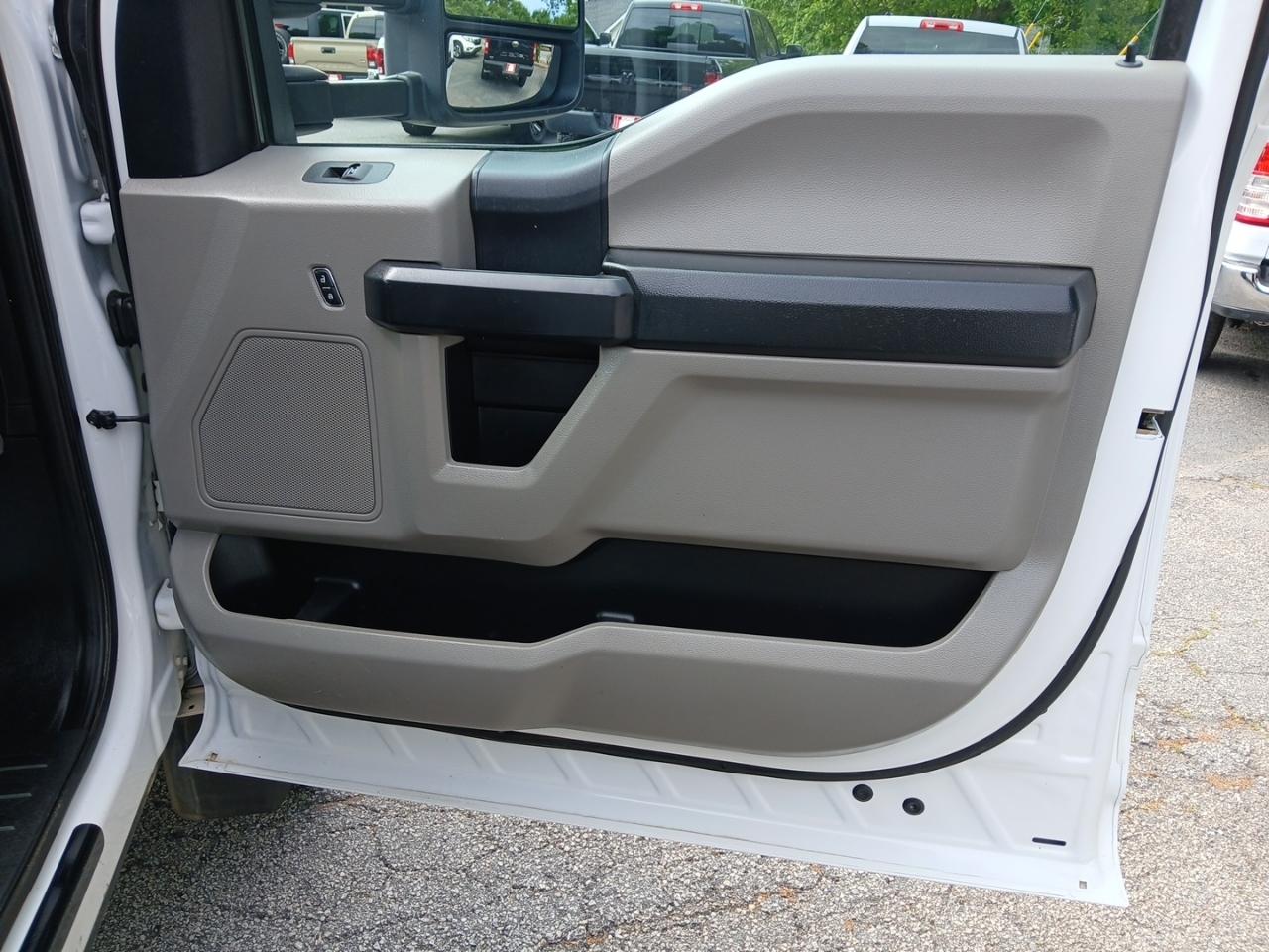 Ford F-450 SD Crew Cab DRW 4WD 2021
