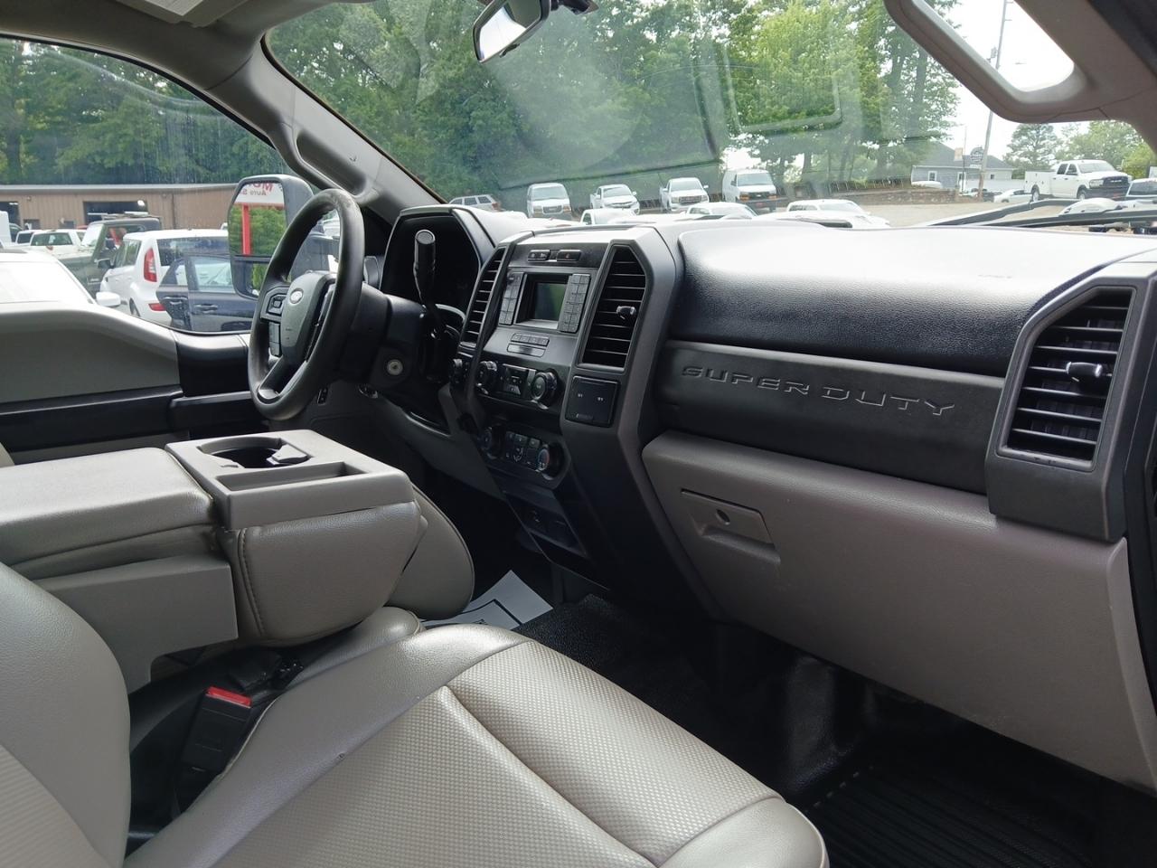 Ford F-450 SD Crew Cab DRW 4WD 2021