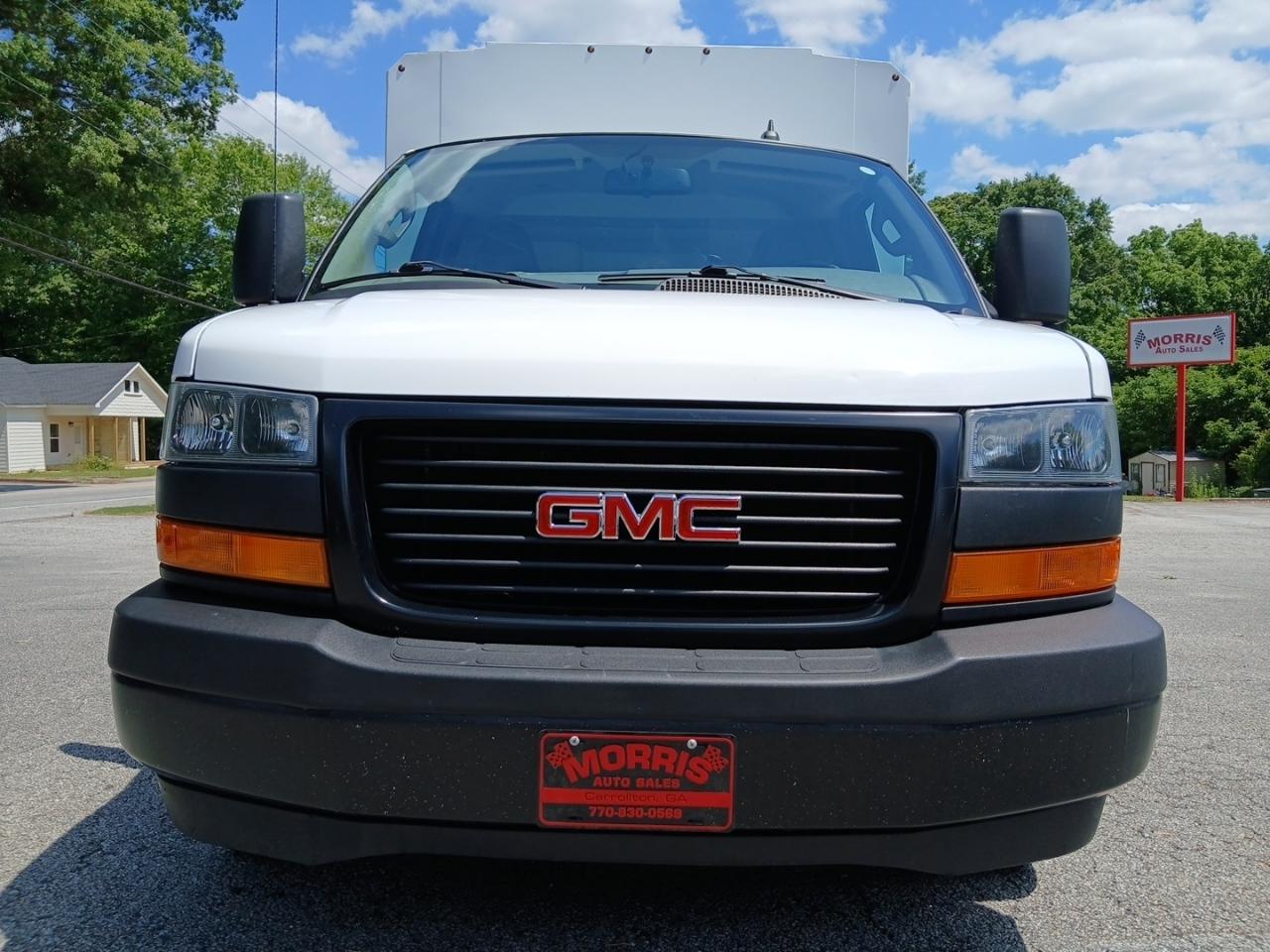 GMC Savana G3500 139 in. 2023