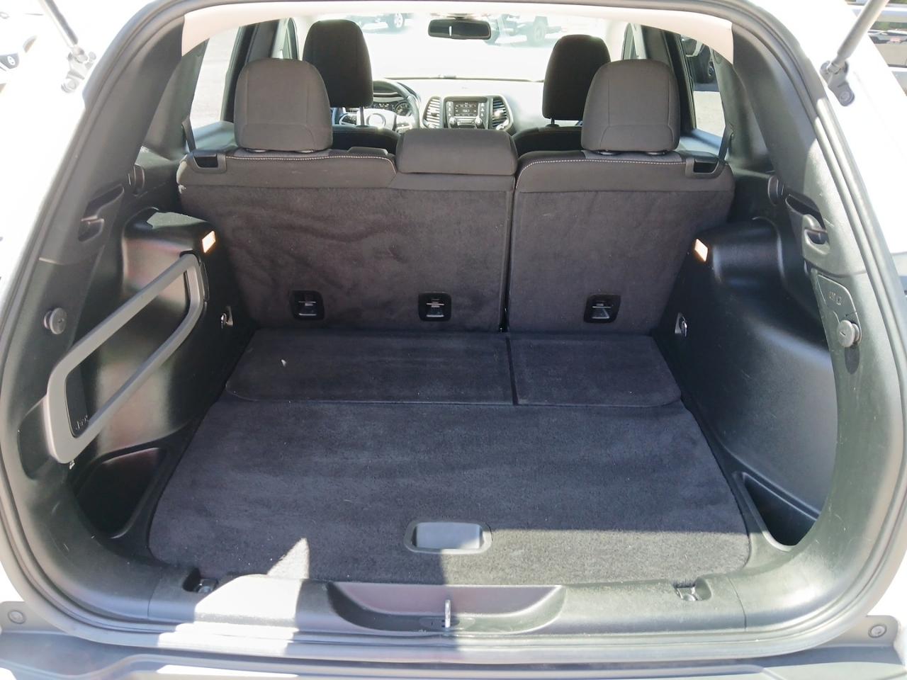 Jeep Cherokee Latitude FWD 2018