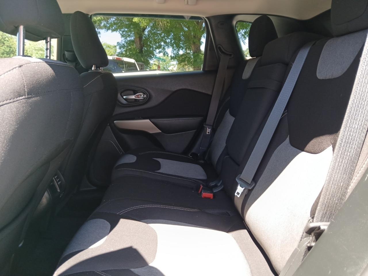 Jeep Cherokee Latitude FWD 2018