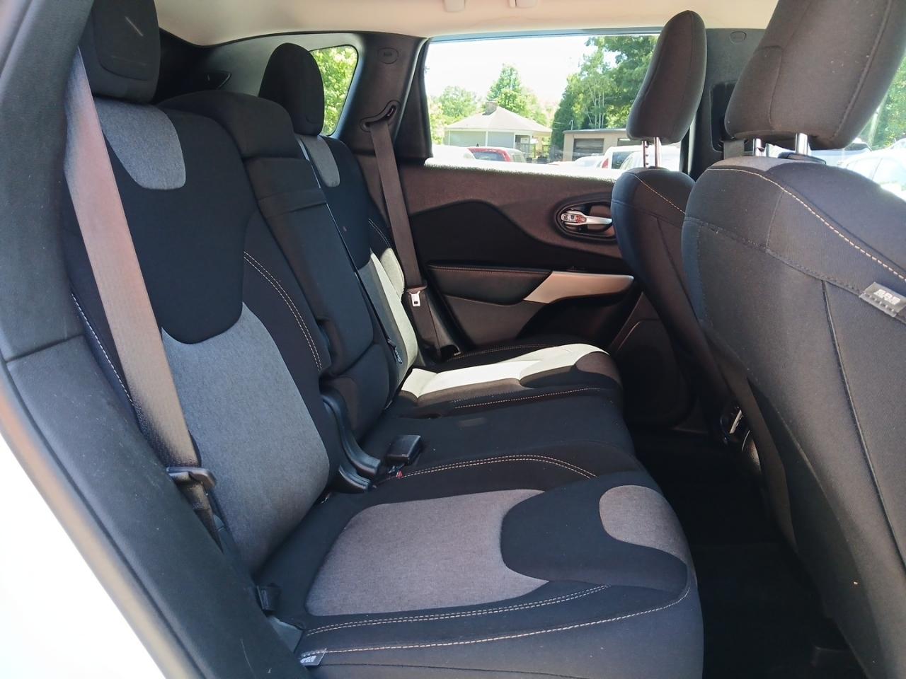 Jeep Cherokee Latitude FWD 2018