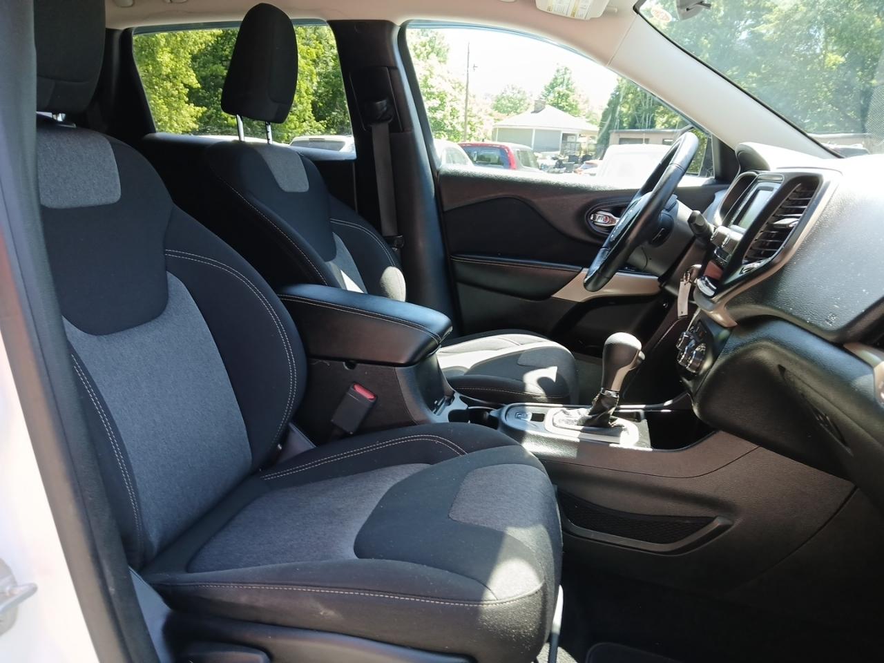 Jeep Cherokee Latitude FWD 2018