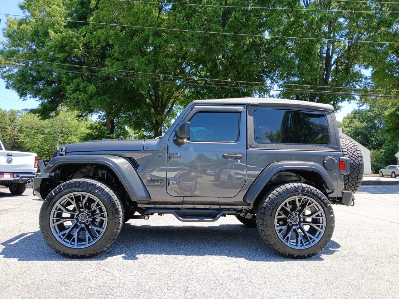 Jeep Wrangler Unlimited Sport 2023
