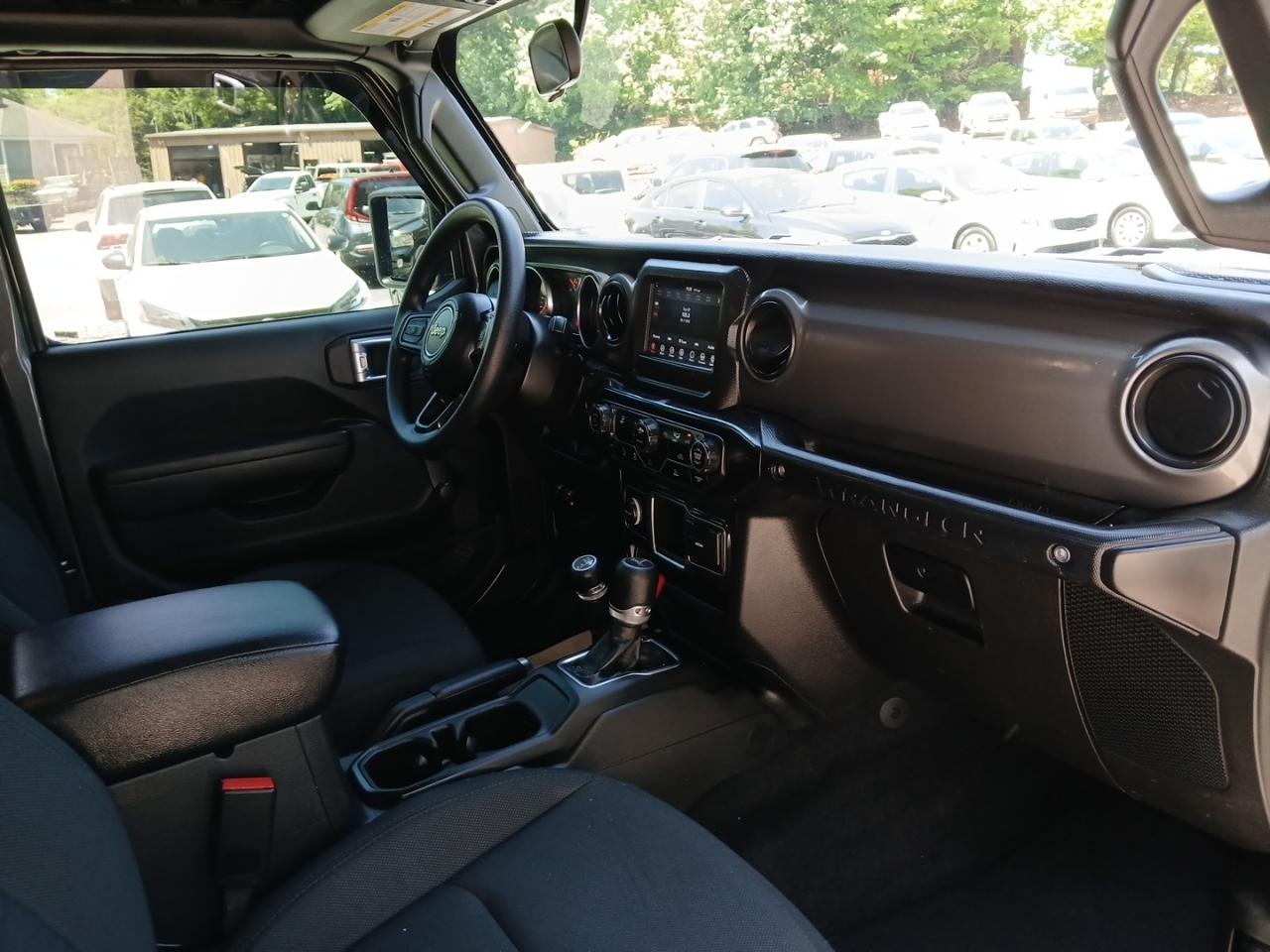 Jeep Wrangler Unlimited Sport 2023