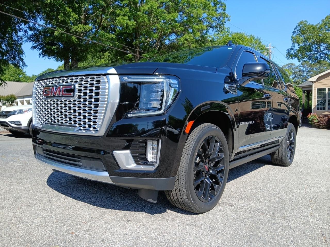 GMC Yukon Denali 4WD 2023