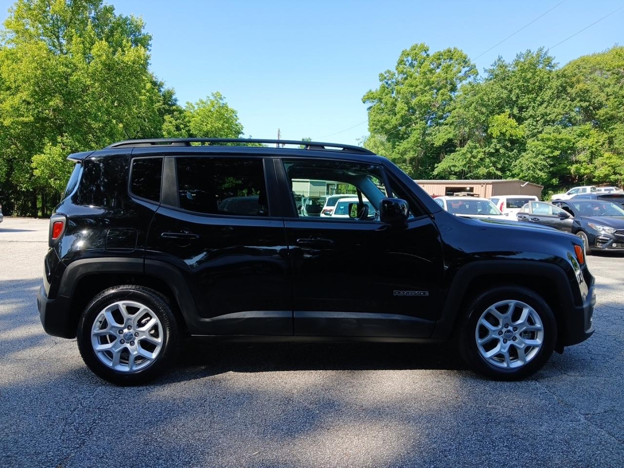 Jeep Renegade Latitude FWD 2017