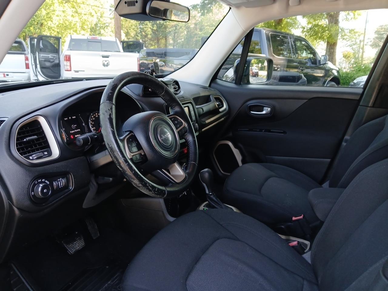 Jeep Renegade Latitude FWD 2017