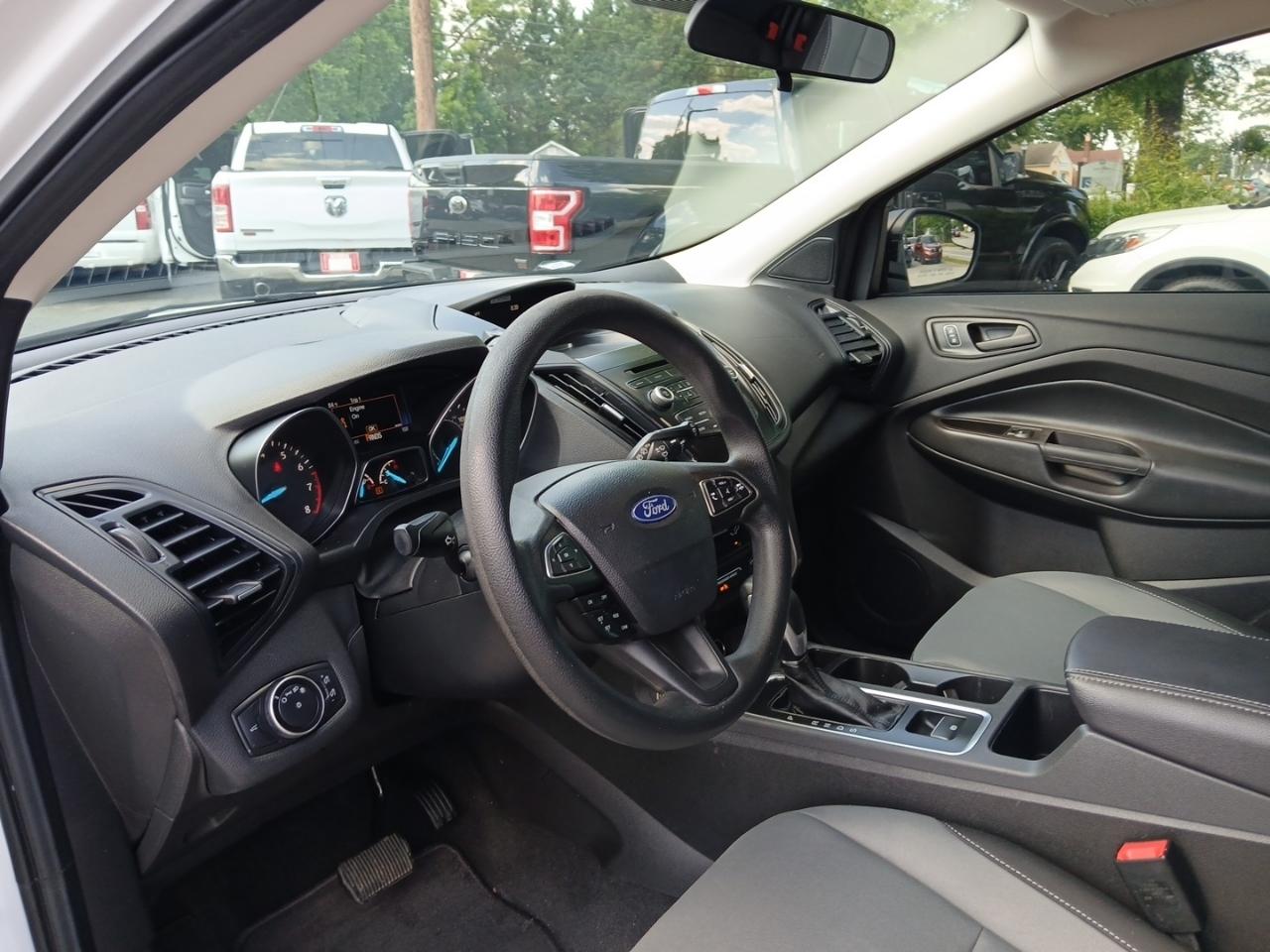 Ford Escape S FWD 2017