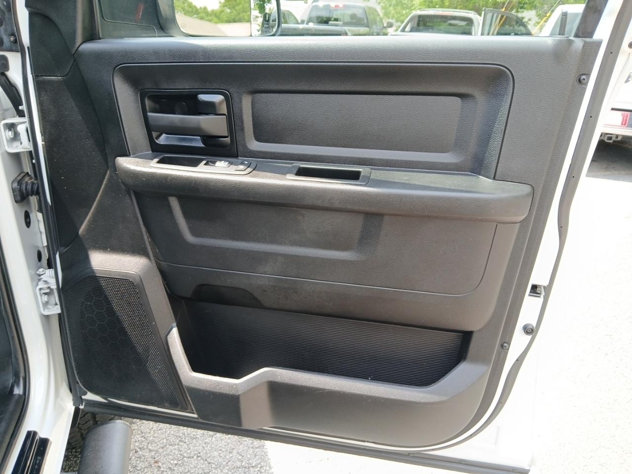 RAM 3500 Tradesman Crew Cab 4WD 2022