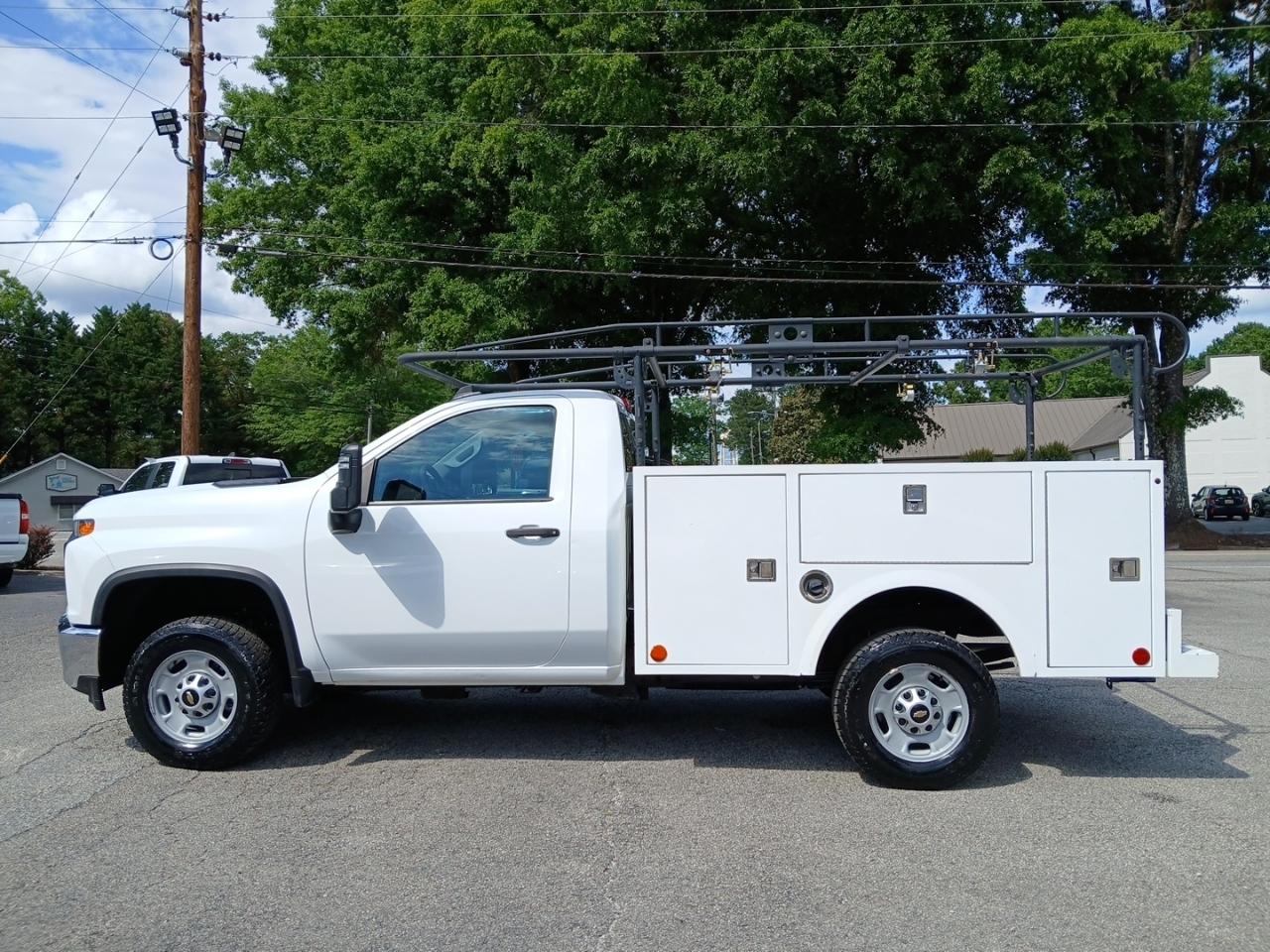 Chevrolet Silverado 2500HD 2WD Reg Cab 133.6" Work Truck 2022