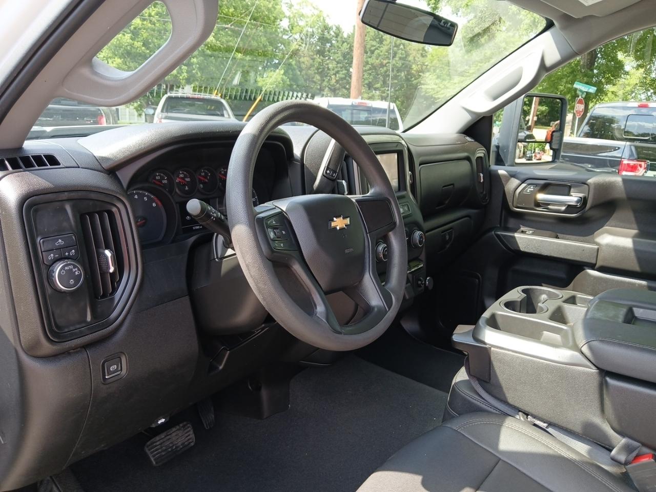 Chevrolet Silverado 2500HD 2WD Reg Cab 133.6" Work Truck 2022