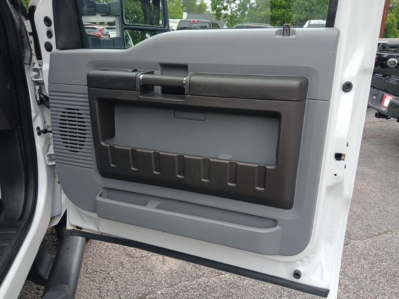 Ford F-350 SD XL DRW 4WD 2014