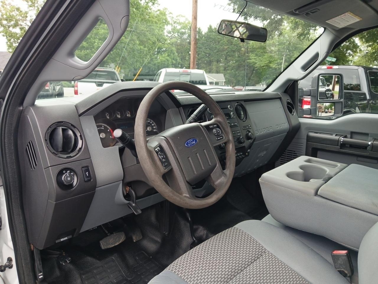 Ford F-350 SD XL DRW 4WD 2014