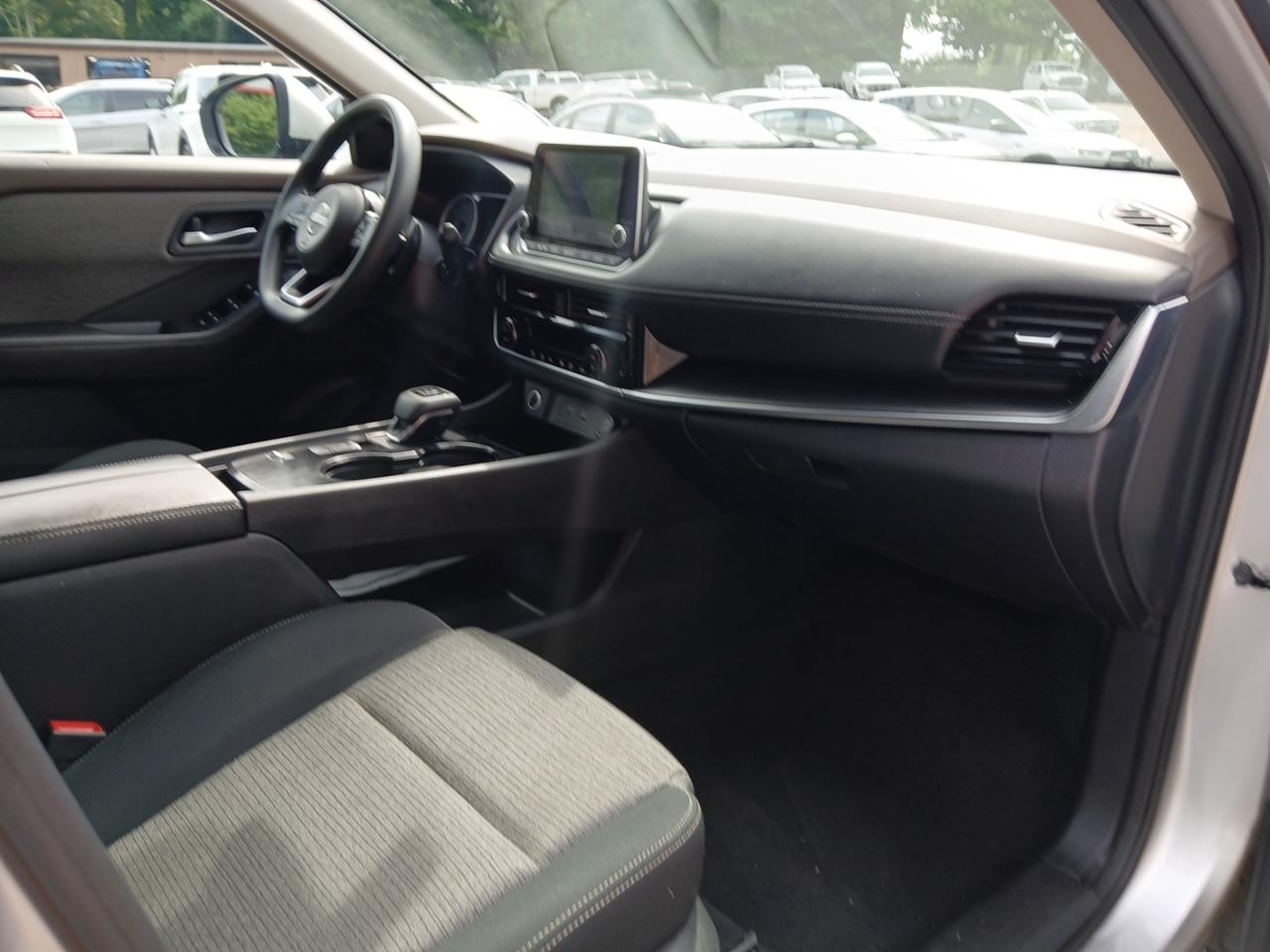 Nissan Rogue SV 2022