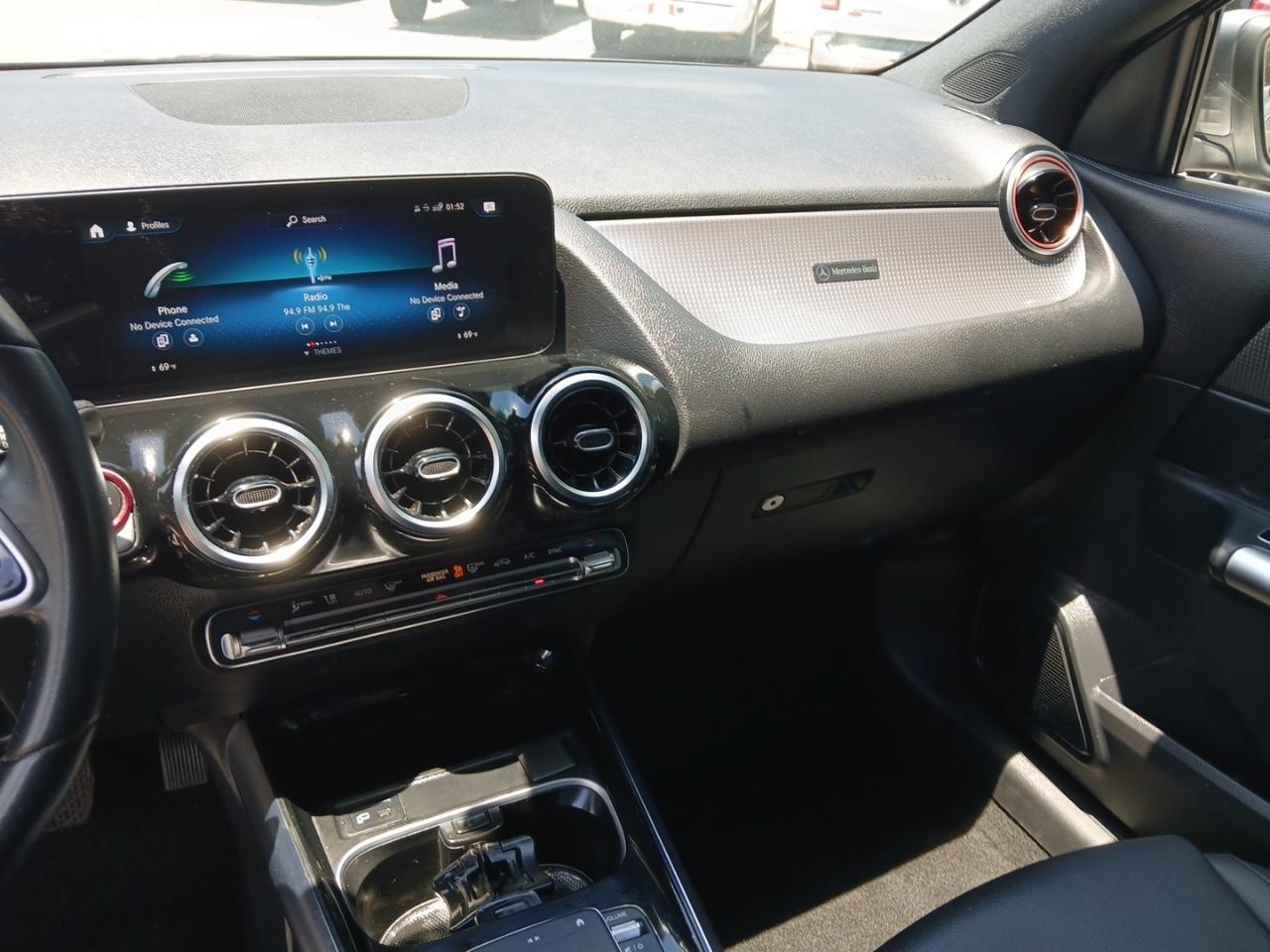 Mercedes-Benz GLA-Class GLA250 2023