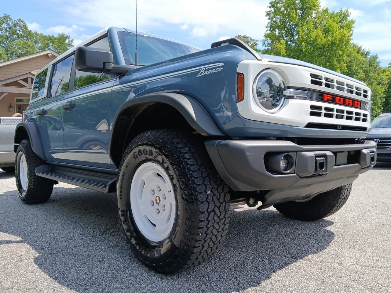 Ford Bronco Heritage Edition 4-Door 2025