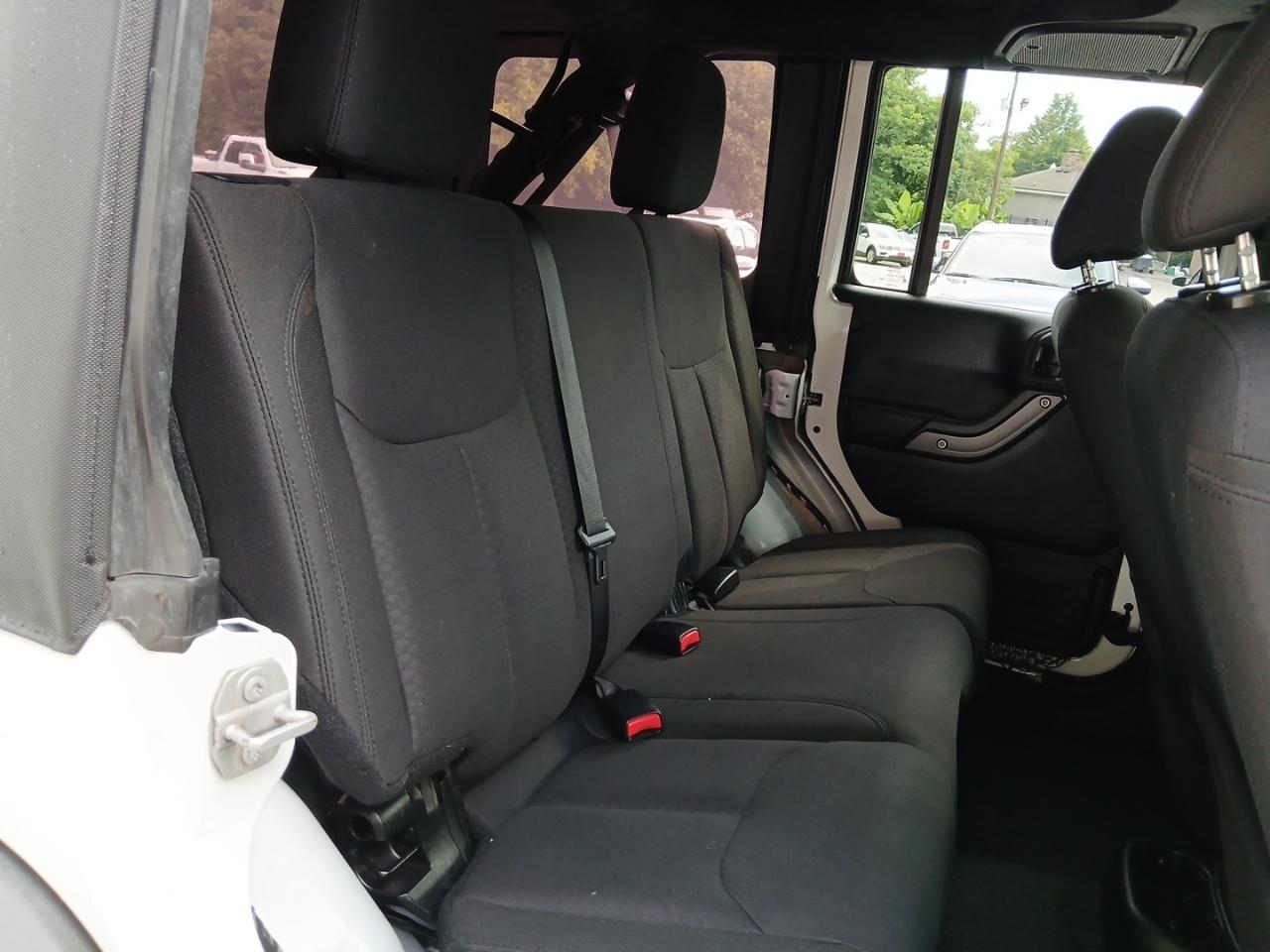 Jeep Wrangler Unlimited Sport 4WD 2017