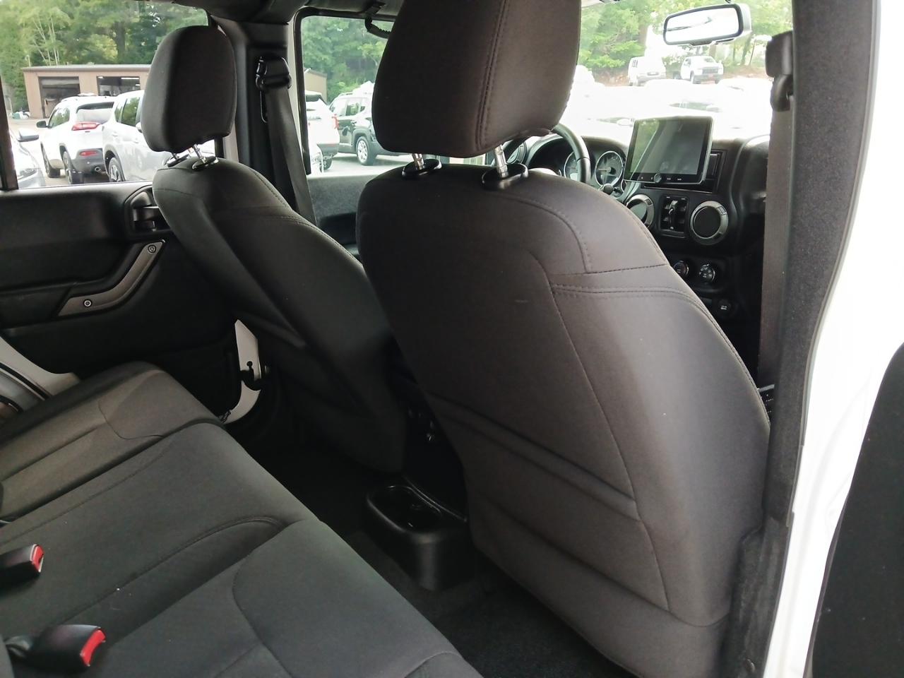 Jeep Wrangler Unlimited Sport 4WD 2017