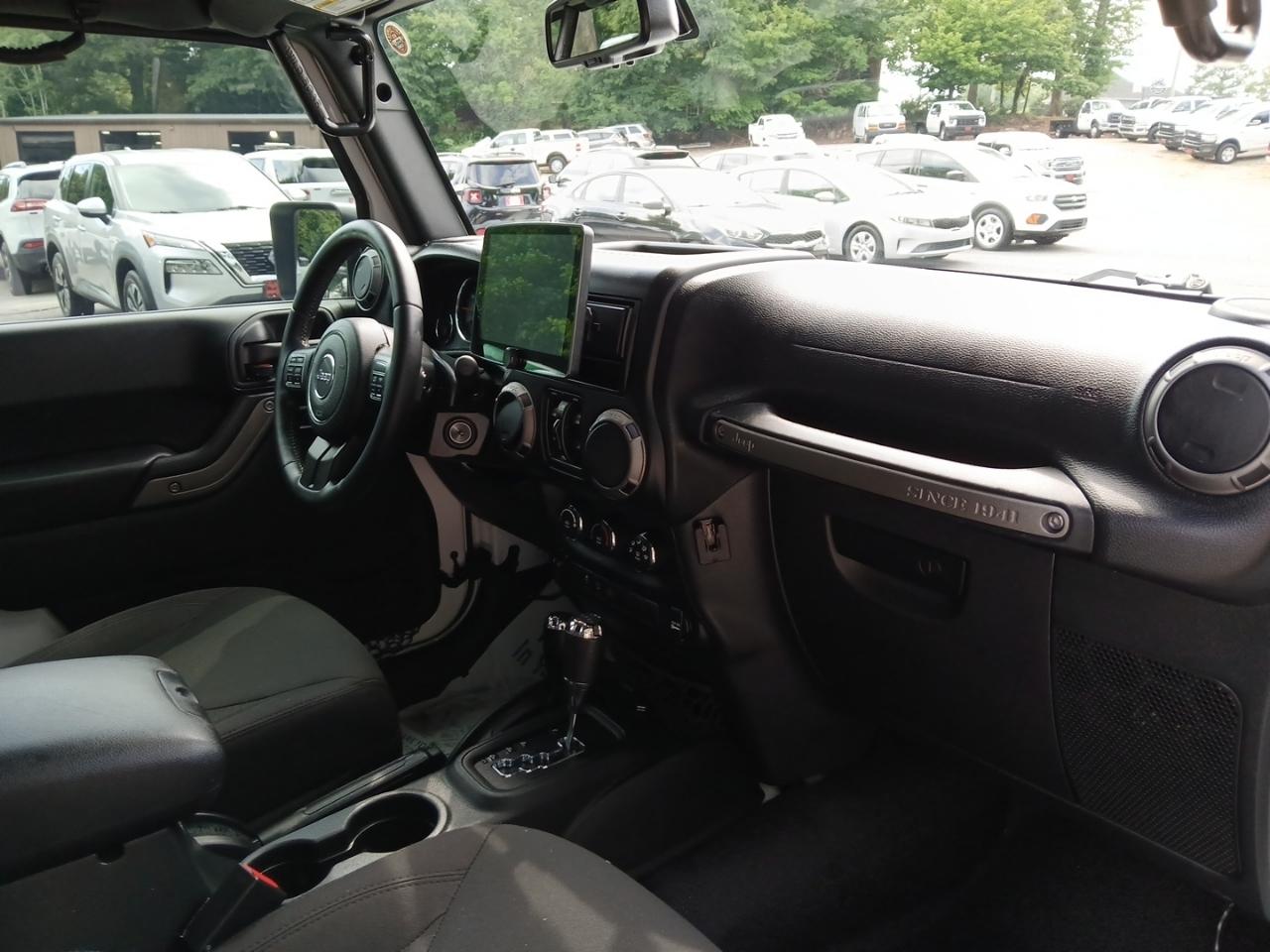 Jeep Wrangler Unlimited Sport 4WD 2017