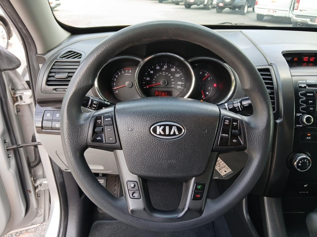 Kia Sorento LX 2WD 2012
