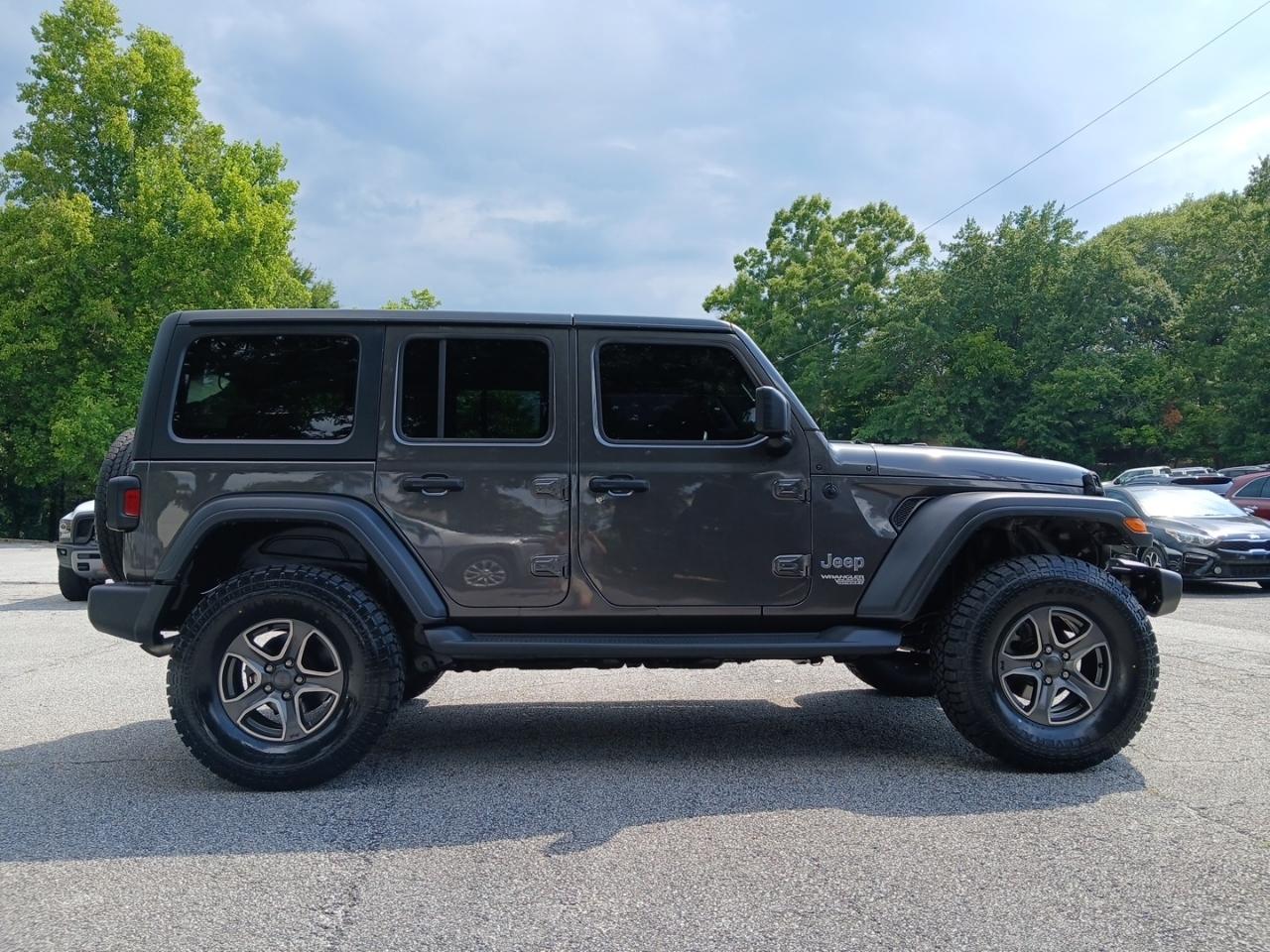 Jeep Wrangler Unlimited Sport 2018
