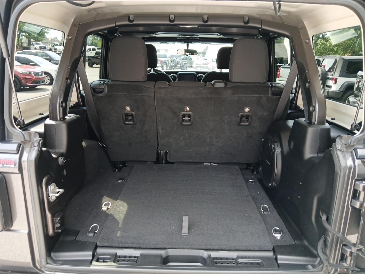 Jeep Wrangler Unlimited Sport 2018
