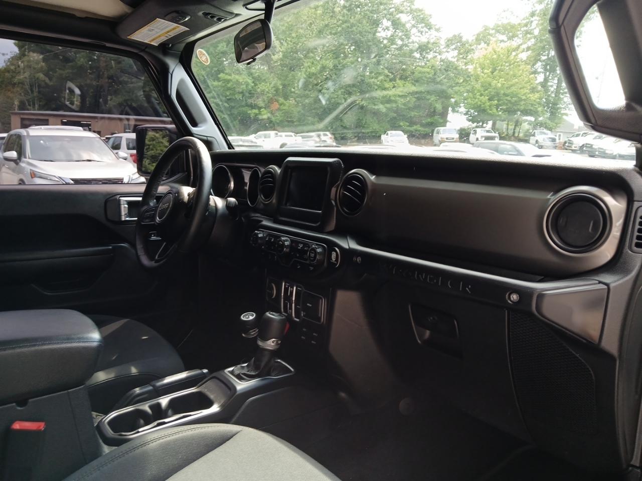 Jeep Wrangler Unlimited Sport 2018