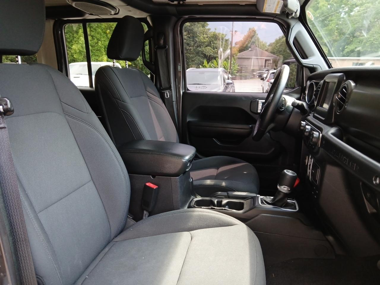 Jeep Wrangler Unlimited Sport 2018
