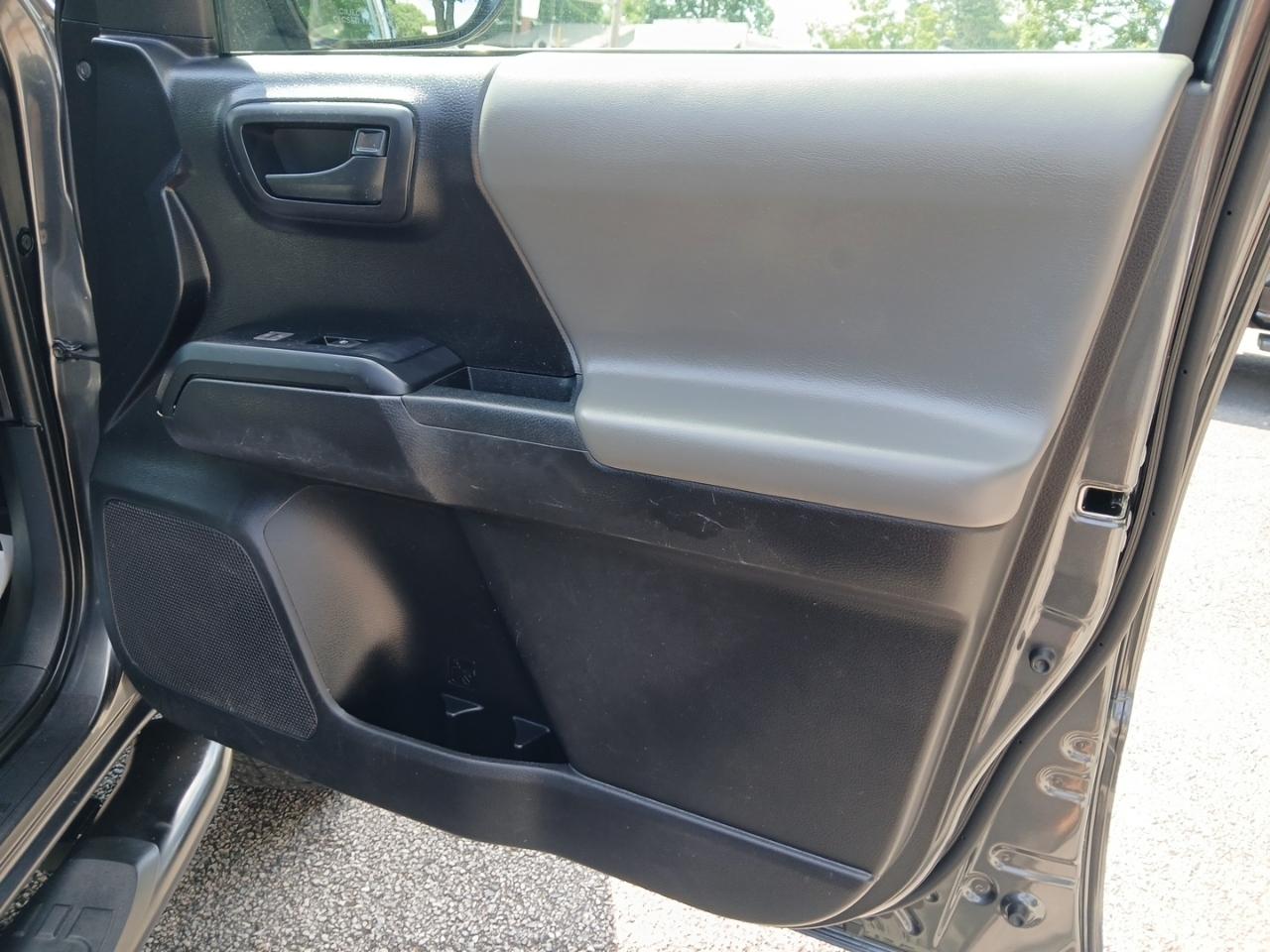 Toyota Tacoma 4WD Double V6 AT (Natl) 2020