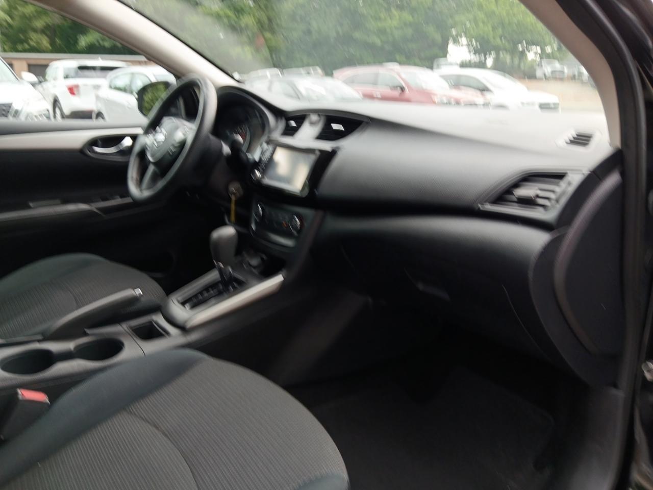 Nissan Sentra S CVT 2019