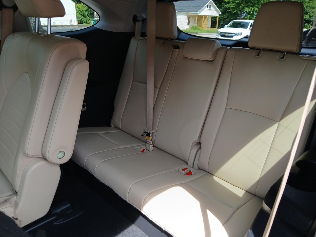 Toyota Highlander XLE FWD V6 2022