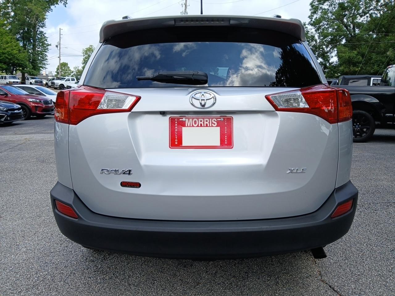 Toyota RAV4 XLE FWD 2014