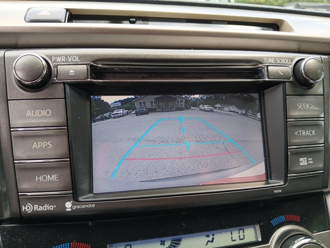 Toyota RAV4 XLE FWD 2014