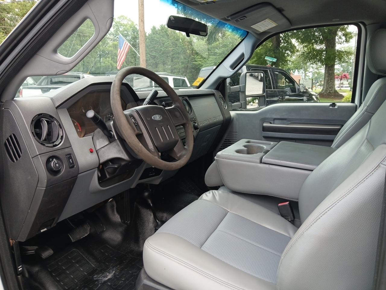 Ford F-450 SD Regular Cab DRW 4WD 2012