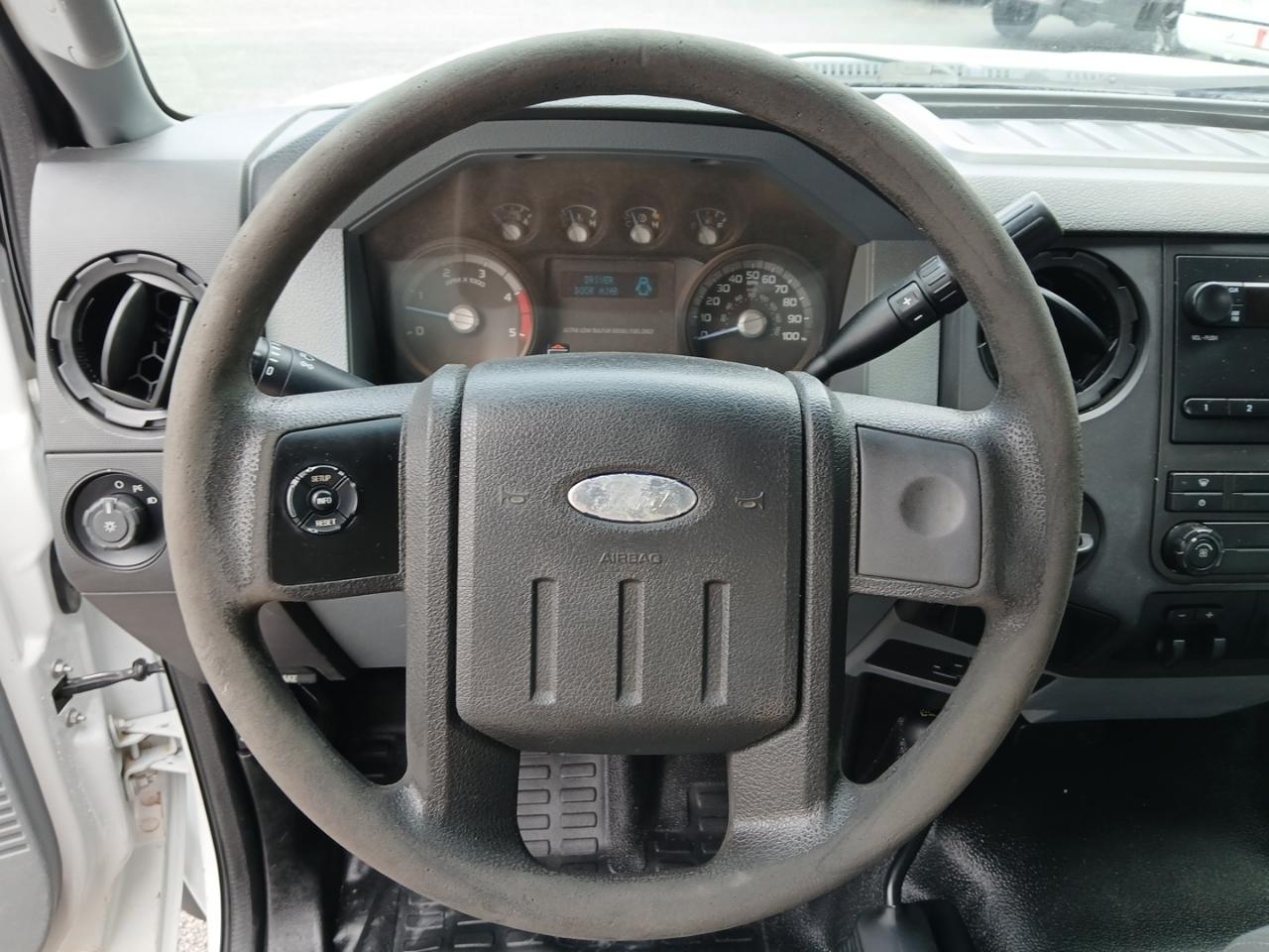Ford F-450 SD Regular Cab DRW 4WD 2012