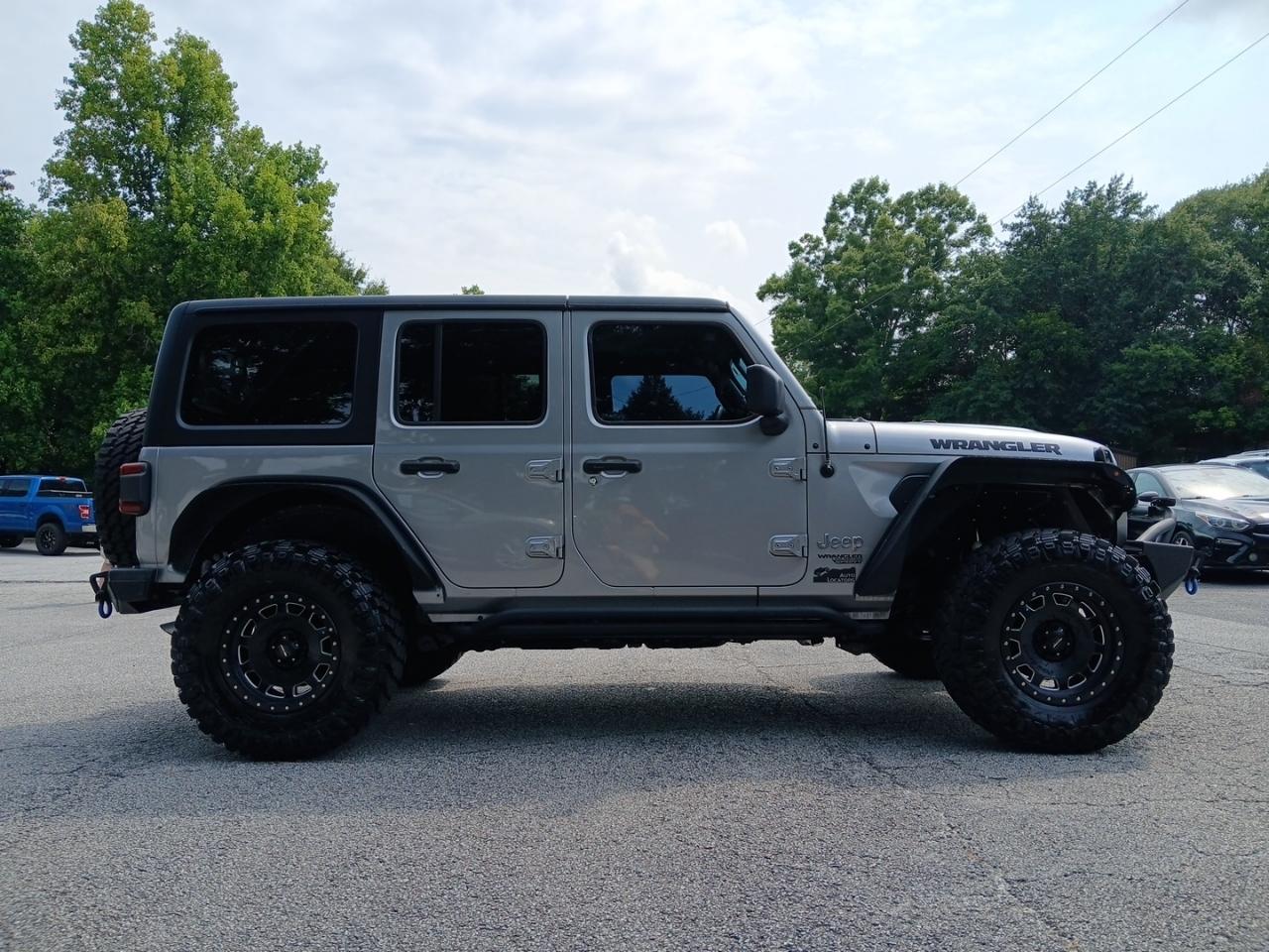 Jeep Wrangler Unlimited Sport 2018