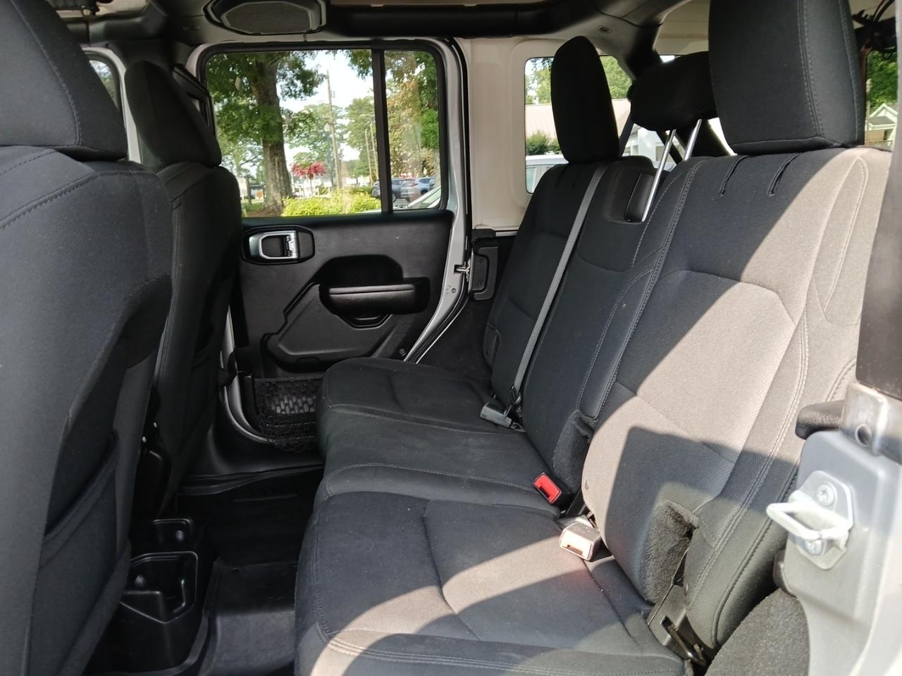 Jeep Wrangler Unlimited Sport 2018