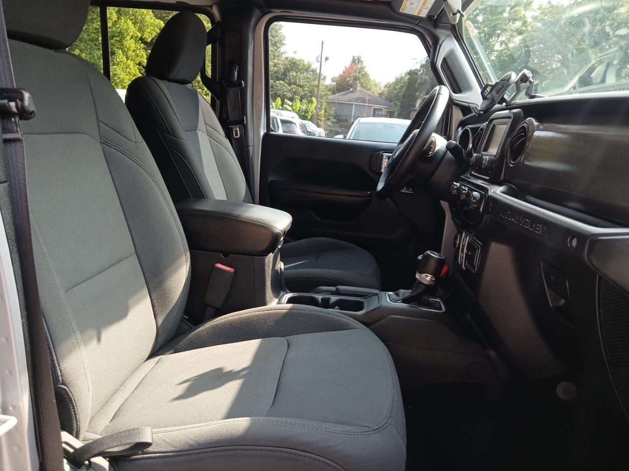Jeep Wrangler Unlimited Sport 2018