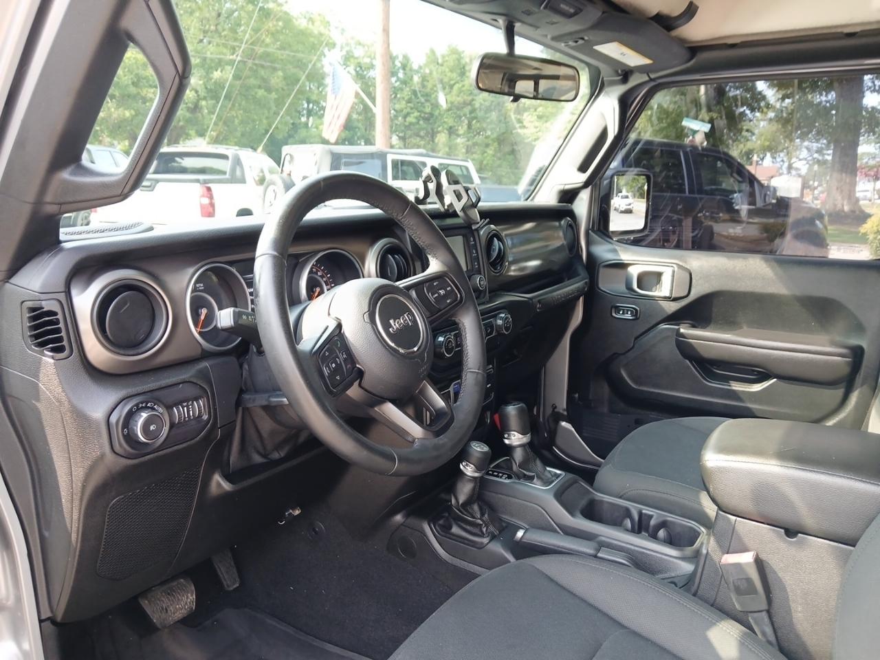 Jeep Wrangler Unlimited Sport 2018