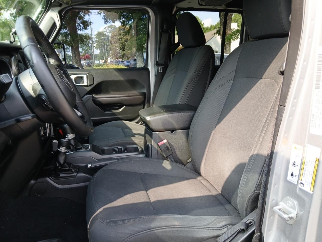Jeep Wrangler Unlimited Sport 2018