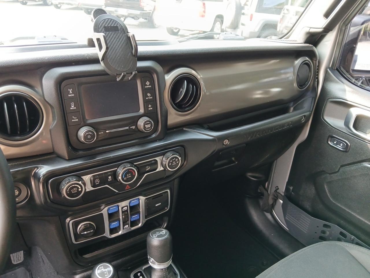 Jeep Wrangler Unlimited Sport 2018